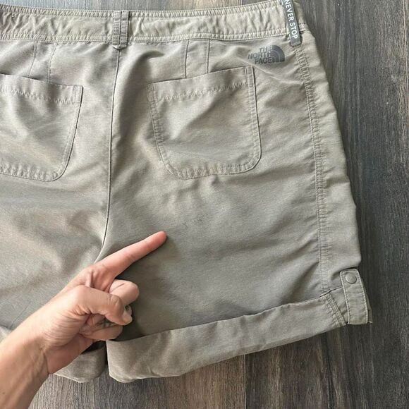 The North Face Horizon II Gray Convertible Shorts Roll Up Hiking Women's Size 8 - Picture 6 of 14